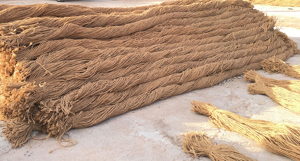 Yarns & Twines